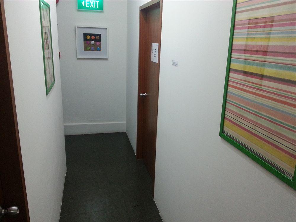 Gap Year Hostel Singapore Exterior photo
