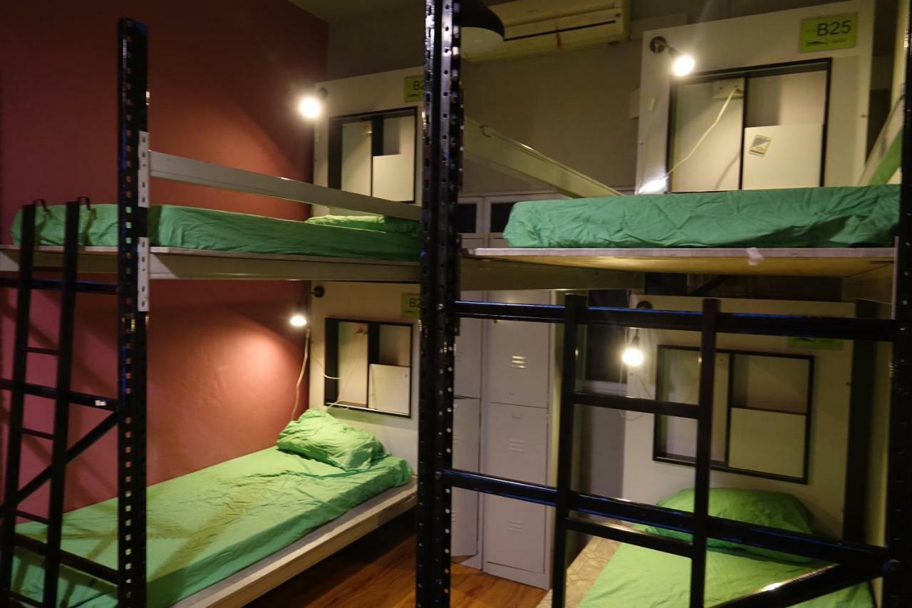 Gap Year Hostel Singapore Exterior photo