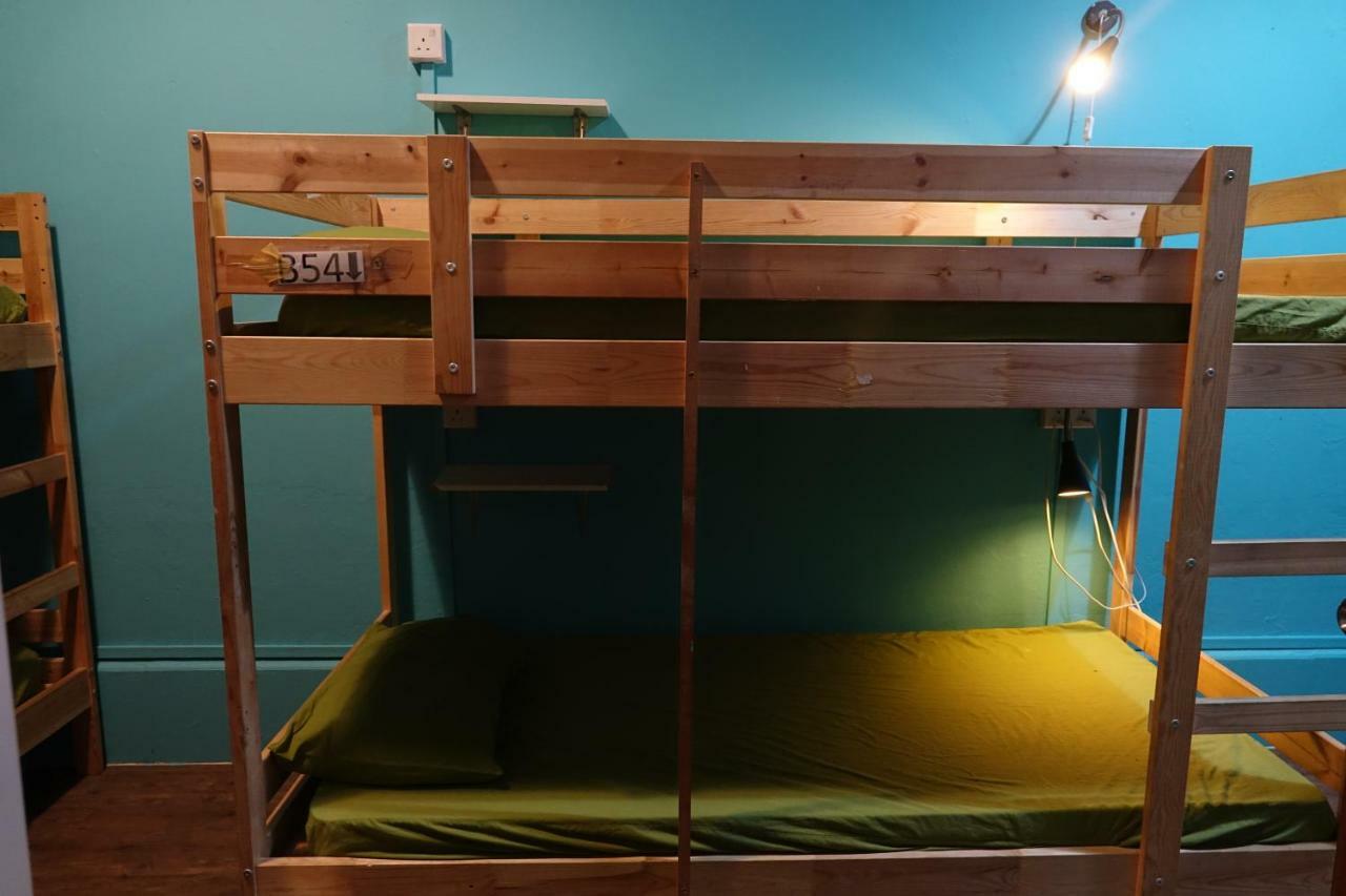 Gap Year Hostel Singapore Exterior photo