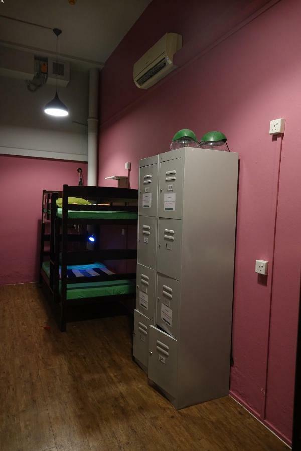 Gap Year Hostel Singapore Exterior photo